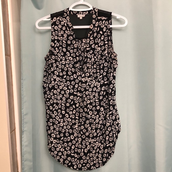Daisy patterned sleeveless top - Picture 1 of 1